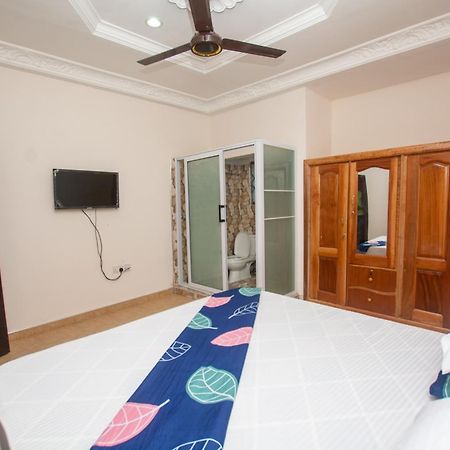 Yaa Asantewaa Inn Ejisu Buitenkant foto